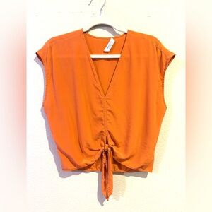 BAILEY/44 100% SILK•front tie/V neck blouse